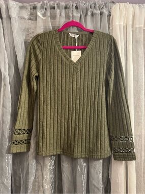 PrettyGarden Olive Ribbed V-Neck Sweater